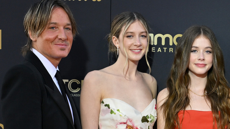 Sunday and Faith make their red carpet debut with Keith Urban