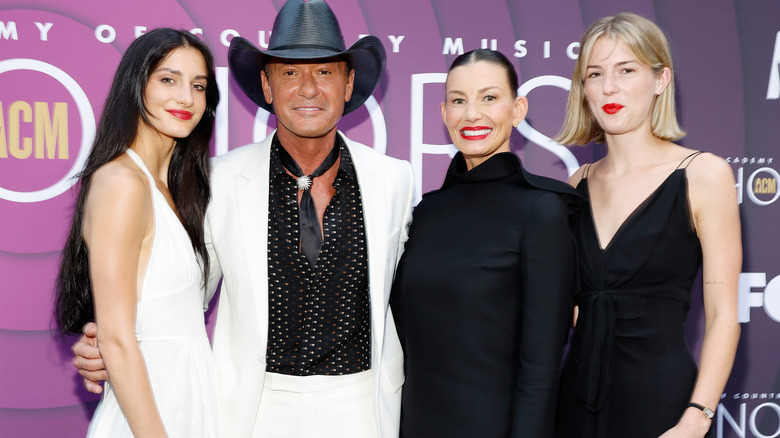 Tim McGraw and family