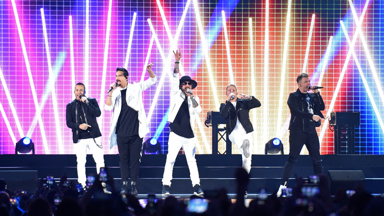 BSB perform on stage with laser lights