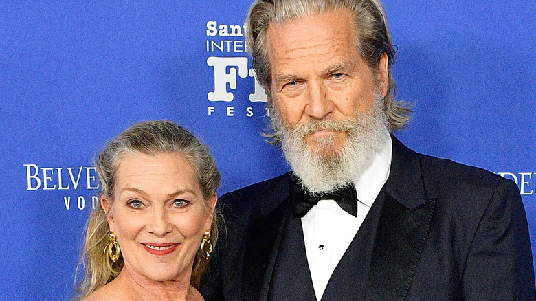 Jeff Bridges and Susan Geston posing