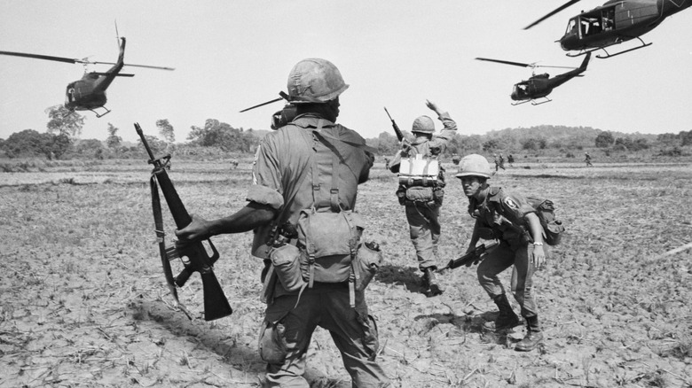 United States paratroopers in Vietnam in 1965