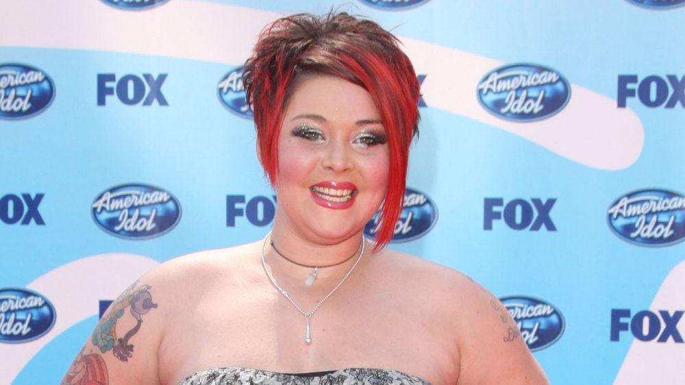 Nikki McKibbin smiling at the 2009 American Idol finale