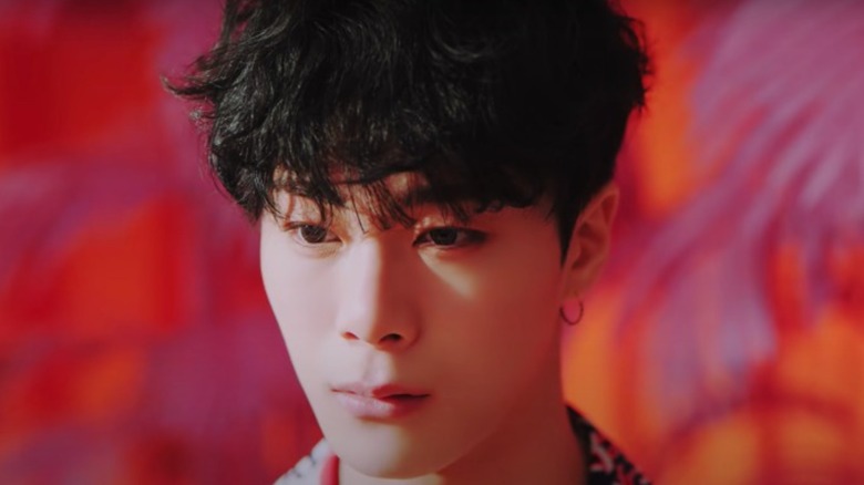 Moonbin music video