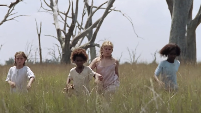 Jonshel Alexander and Quvenzhané Wallis in Beasts of the Southern Wild