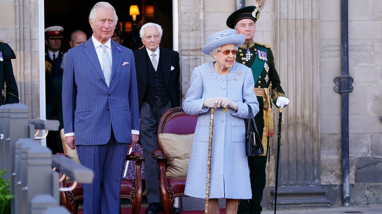 Queen Elizabeth II with cane 2022