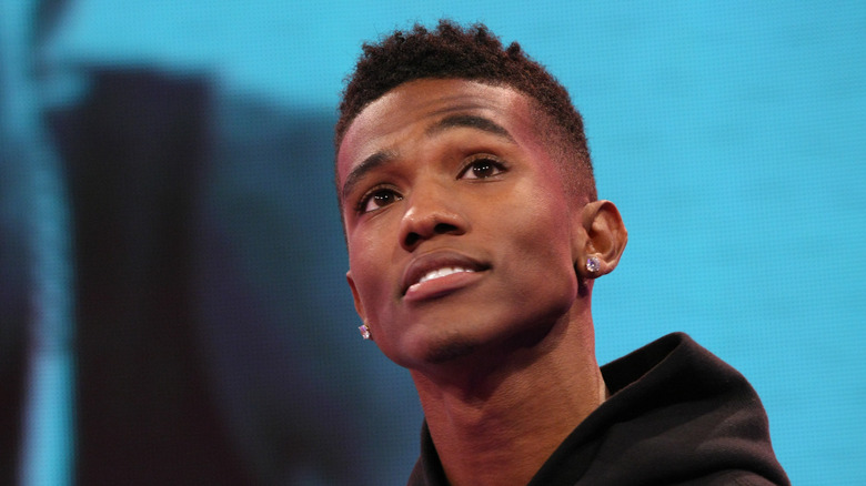 The Tragic Death Of R&B Singer B. Smyth