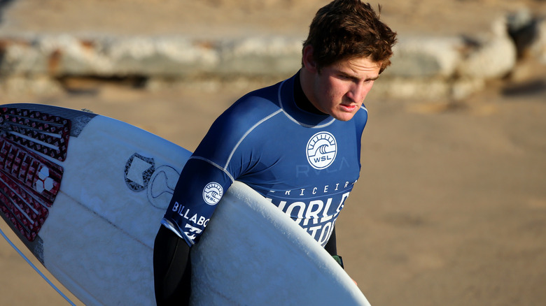 Kalani David of Hawaii before the start of heat 7 of round 4 of the Men's Ericeira World Junior Championships