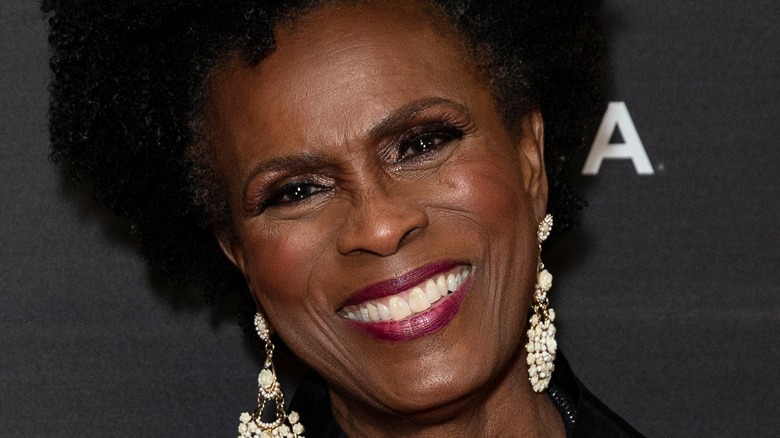 The Tragic Real-Life Story Of Janet Hubert