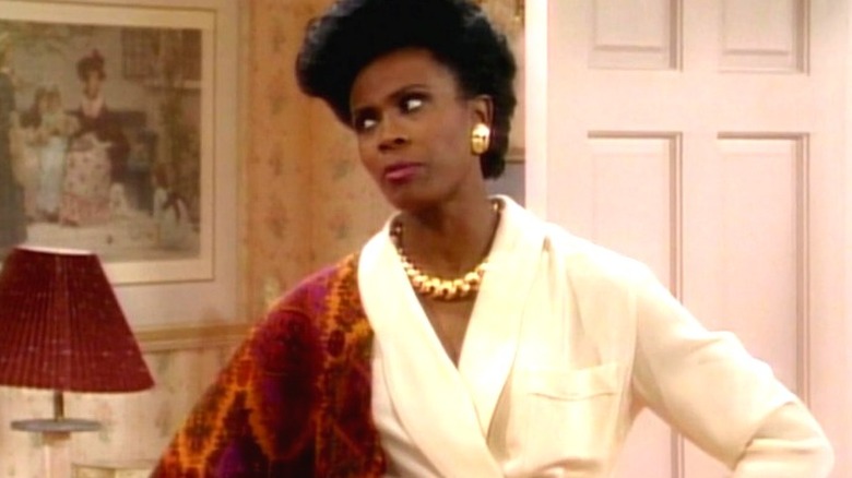 Aunt Viv looking stern in Fresh Prince screengrab