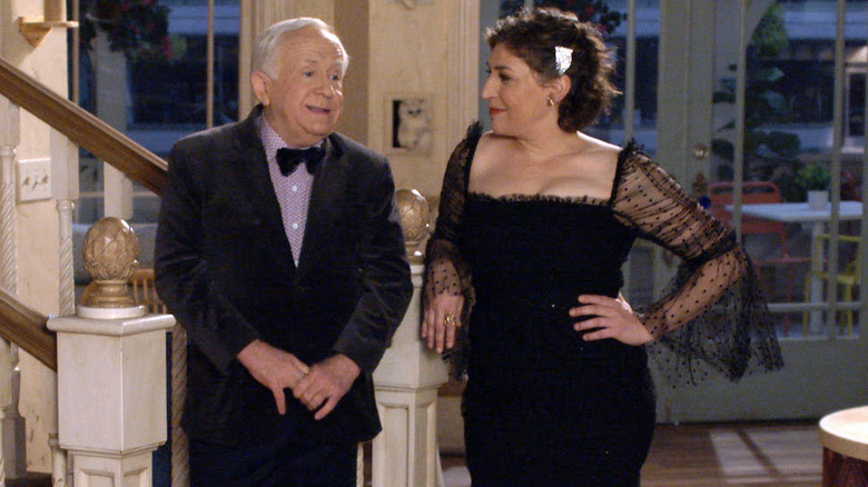 Leslie Jordan and Mayim Bialik in Call Me Kat