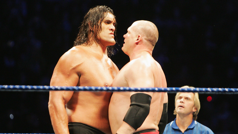 The Great Khali and Kane compete against each other