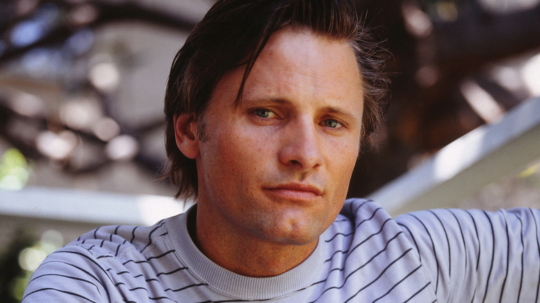 Viggo Mortensen posing 