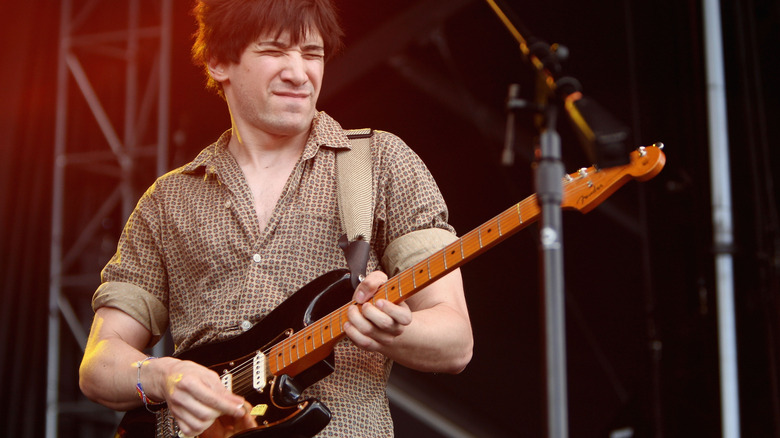 Nick Ackerman performing in 2008