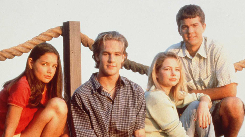 The cast of Dawson's Creek taking a photo