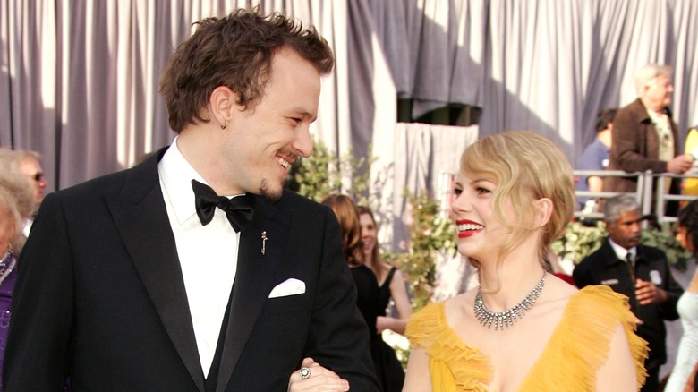 Heath Ledger and Michelle Williams smiling