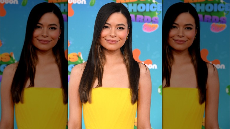 Miranda Cosgrove at Kid's Choice Awards