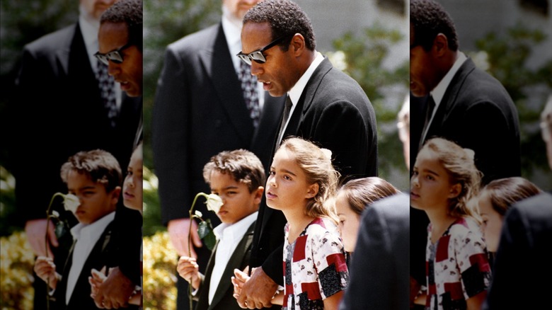 O.J. Simpson, kids attending funeral