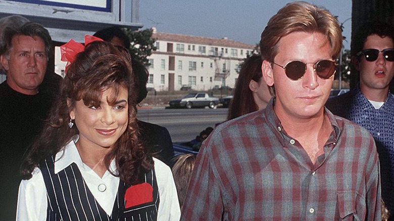 Paula Abdul and Emilio Estevez walking together