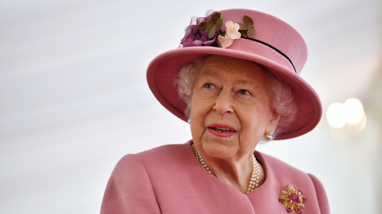 Queen Elizabeth wearing pink