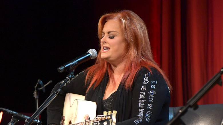 Wynonna Judd singing