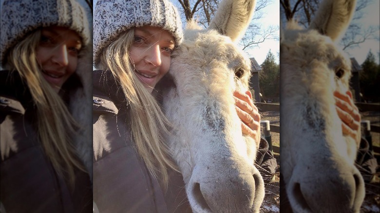 Amanda Seyfried with animal