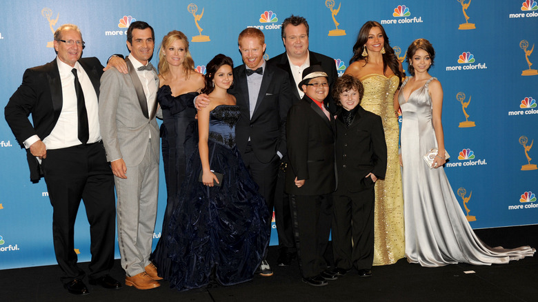 Ariel Winter and the cast of Modern Family at the 2010 Emmy Awards