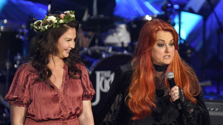 Ashley Judd and Wynonna Judd on stage together