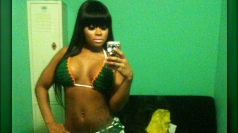 Blac Chyna taking mirror selfie