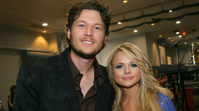 Blake Shelton and Miranda Lambert smiling in 2007