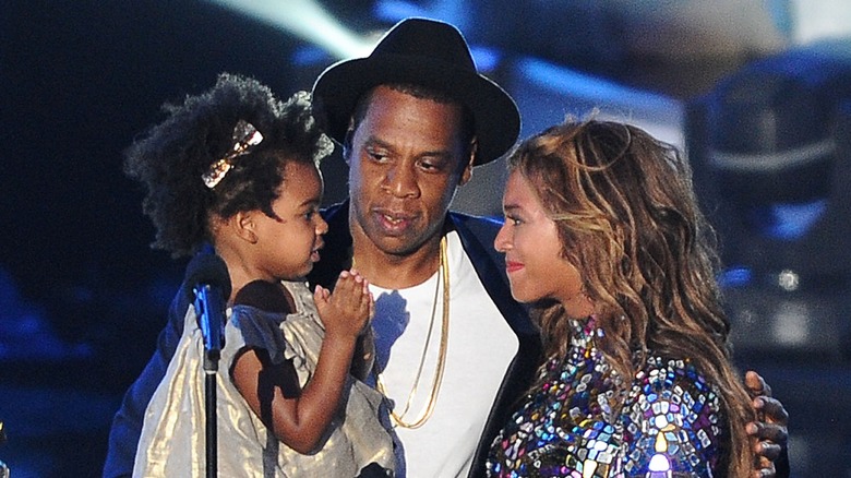 Blue Ivy Carter presents at the 2014 MTV VMAs