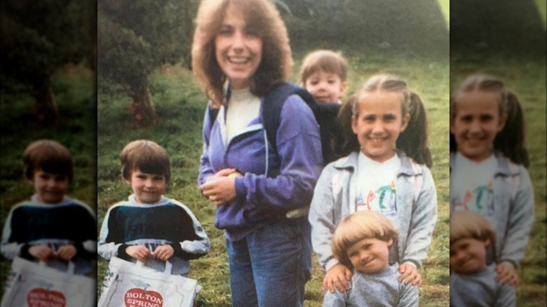 Young Chris Evans with family