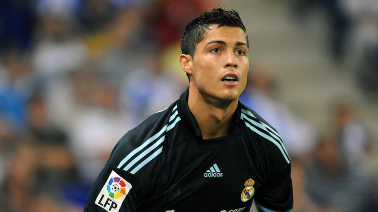 Cristiano Ronaldo playing for Real Madrid in 2009