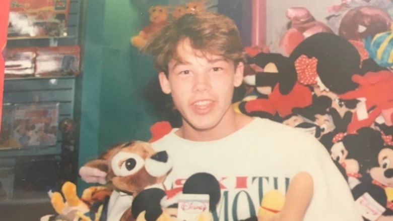 David Bromstad smiling as a teenager