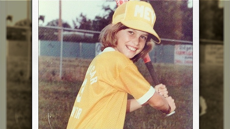 Faith Hill playing t-ball, age 10