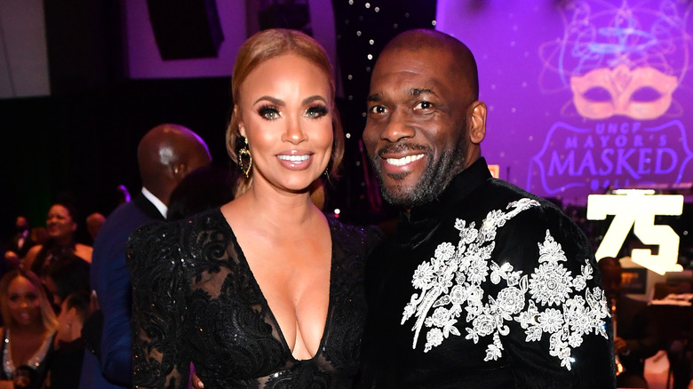 Gizelle Bryant, Jamal Bryant, smiling together