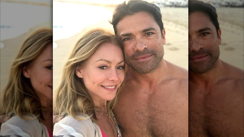 Kelly Ripa and Mark Consuelos beach selfie