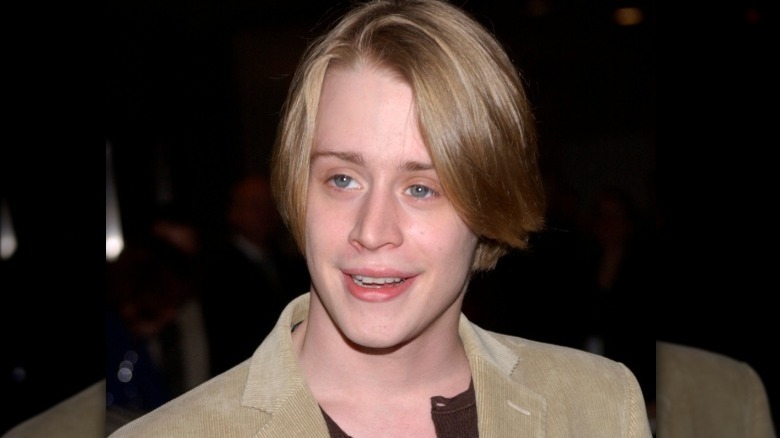 Macaulay Culkin smiling 