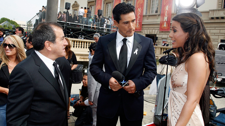 Mario Lopez interviews Marisol Nichols on red carpet