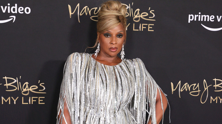 Mary J. Blige attends the "Mary J Blige's My Life" New York Premiere 