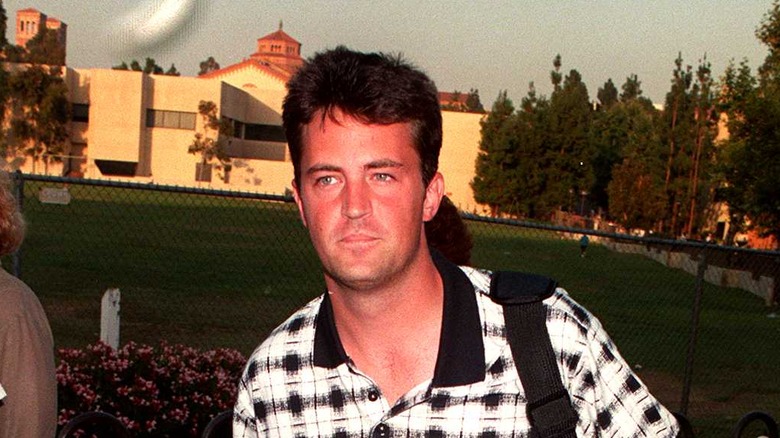 Matthew Perry at a tennis tournament in 1995