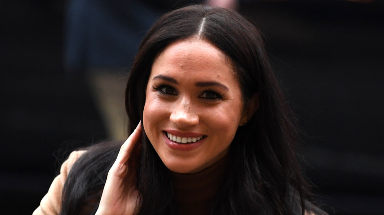  Meghan Markle smiling