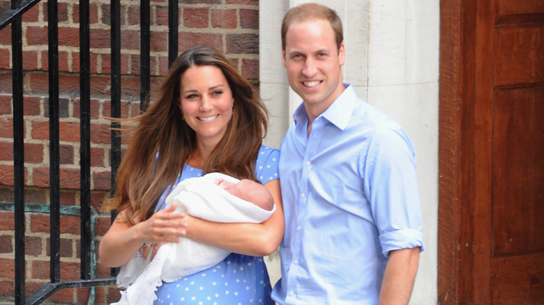 Kate Middleton, Prince William posing with baby Prince George