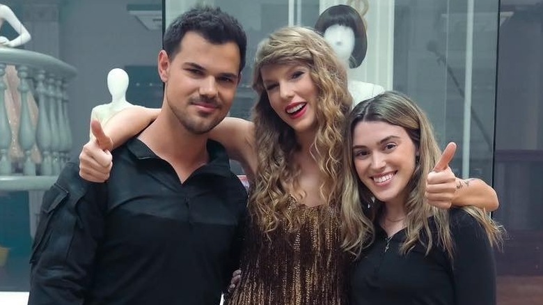 Taylor Lautner, Taylor Swift, and Taylor Lautner née Dome posing together