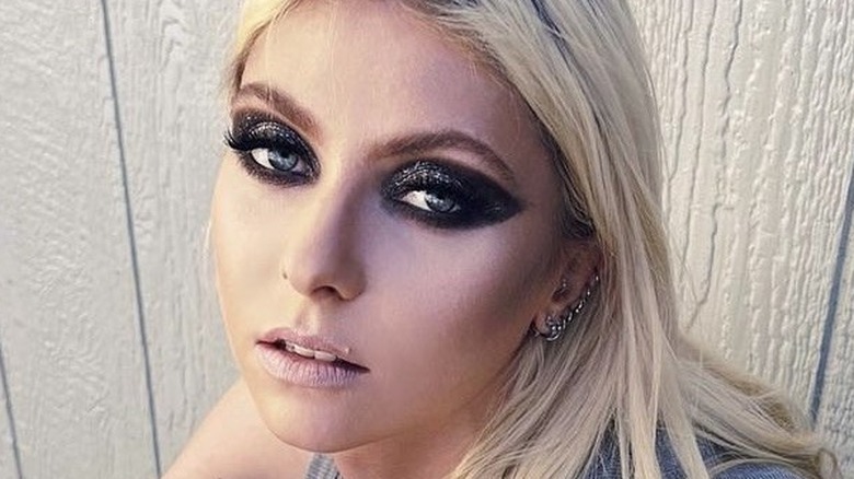 Taylor Momsen, looking good, 2022 photo 