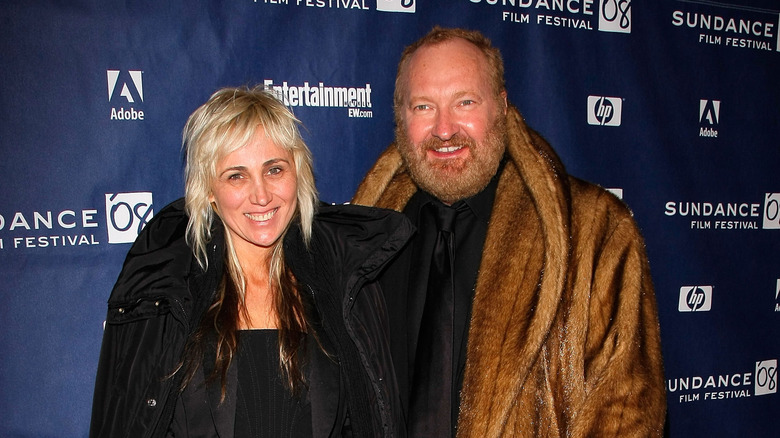 Randy and Evi Quaid pose in 2008