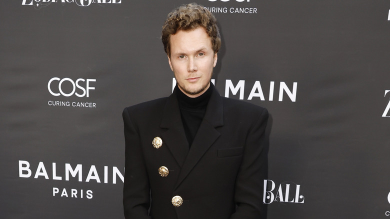 Barron Hilton II posing