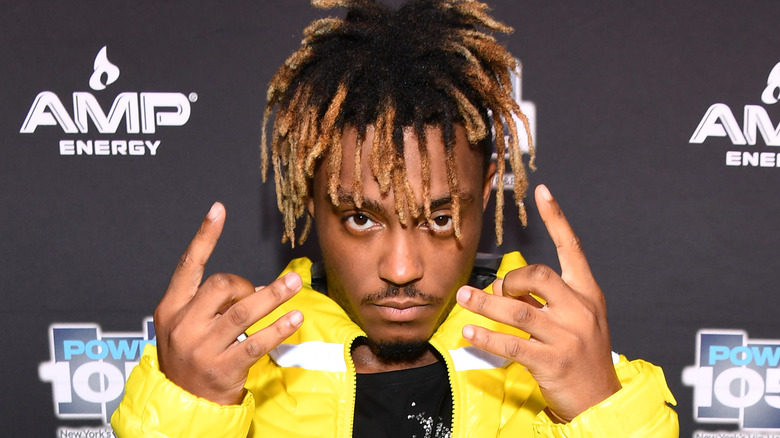 Juice Wrld posing for the cameras 