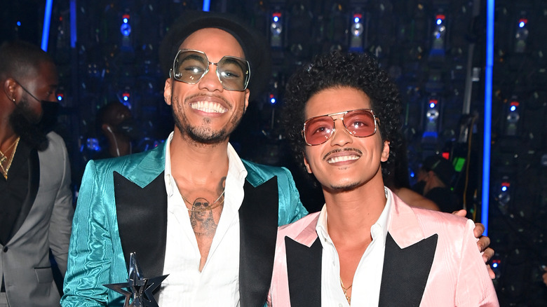 Anderson .Paak and Bruno Mars smiling