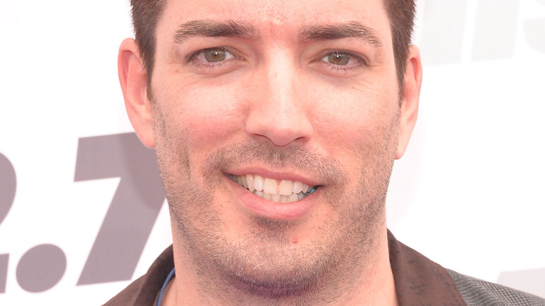 Jonathan Scott smiling green eyes