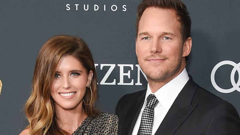 Katherine Schwarzenegger and Chris Pratt posing